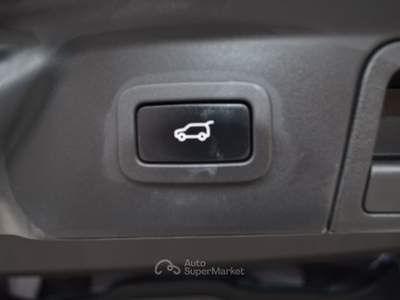 Land Rover Range Rover Sport Land Rover Range Rover Velar 2017 Range Rover Velar 2.0 si4 HSE 250cv auto my19 Bianco usata Marcallo con Casone