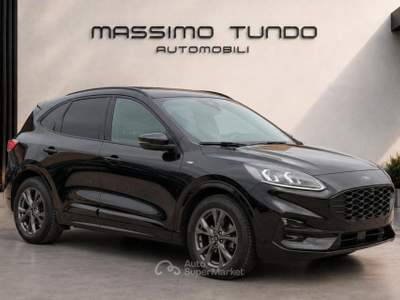 Ford Kuga 1.5 TDCI 120 CV S&S 2WD P. ST-Line Nero usata Casarano
