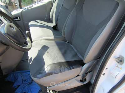 Opel Vivaro 2.0 dci 115 Furgone con Centine e Teloni Euro 4 dpf Bianco usata Rezzato