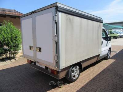 Opel Vivaro 2.0 dci 115 Furgone con Centine e Teloni Euro 4 dpf Bianco usata Rezzato