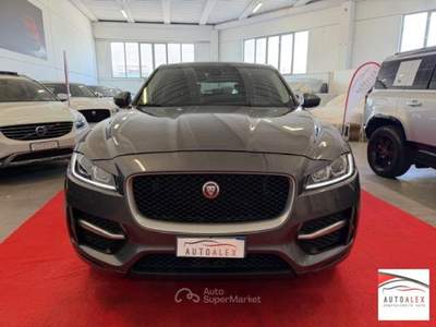 Jaguar F-Pace  2.0d i4 R-Sport awd 180cv auto my18 usata Casarsa della Delizia