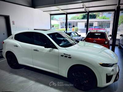 Maserati Levante 3.0 V6 430CV Modena S Bianco usata Napoli