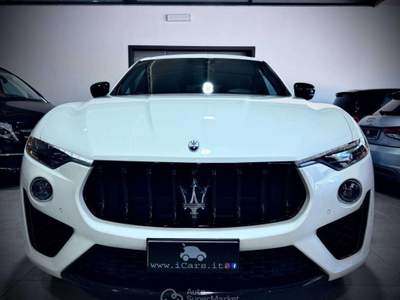 Maserati Levante 3.0 V6 430CV Modena S Bianco usata Napoli