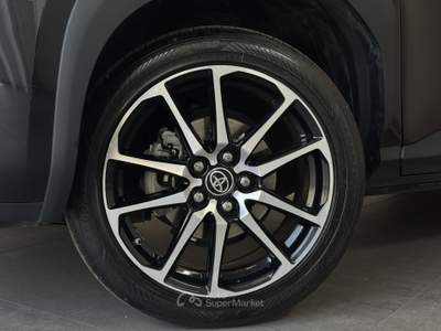 Toyota Yaris Cross 1.5H (116 CV) E-CVT GR Sport Black Sky usata Gardolo