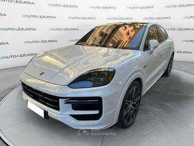 Porsche Cayenne Coupé 4.0 V8 Turbo E-Hybrid | IVA, MATRIX, 22", SPORTDESIGN, PCCB Bianco usata Suzzara