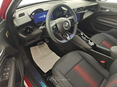 Alfa Romeo Junior 1.2 145 CV Hybrid eDCT6 Speciale Rosso usata Capua