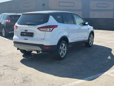 Ford Kuga 2.0 TDCi 120cv DPF S&S 2WD Titanium  Bianco usata Rovato