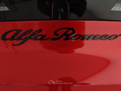 Alfa Romeo Junior 1.2 145 CV Hybrid eDCT6 Speciale Rosso usata Capua