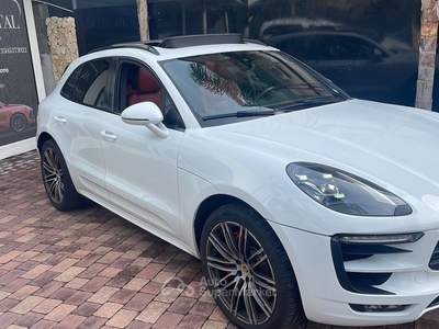 Porsche Macan Porsche Macan 3,6 performance prezzo 49900 Bianco usata Catania