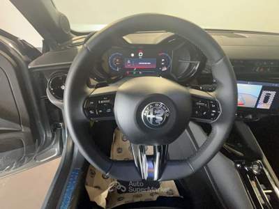 Alfa Romeo Junior 1.2 145CV Hybrid eDCT6 ibrida Speciale Grigio usata Spinea