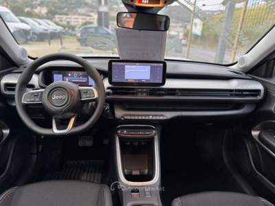Jeep Avenger mhev altitude 1.2 100cv dct mhev Bianco usata Fisciano