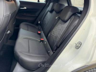 Jeep Avenger mhev altitude 1.2 100cv dct mhev Bianco usata Fisciano