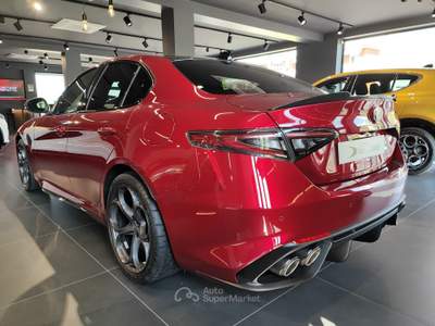 Alfa Romeo Giulia Quadrifoglio V6 520 CvQuadrifoglio Collezione usata Erba