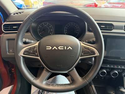 Dacia Duster 1.0 TCe 4x2 100cv Eco-G Journey Up Arancione usata Salerno