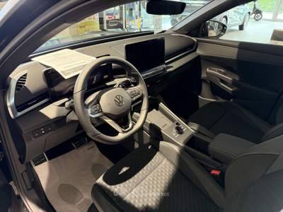 Volkswagen T-Roc 1.5 eTSI 110kW ACT R-Line DSG Nero usata Salerno