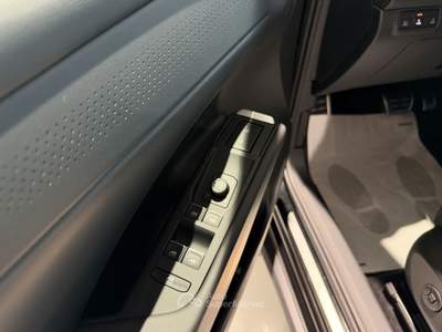 Volkswagen T-Roc 1.5 eTSI 110kW ACT R-Line DSG Nero usata Salerno