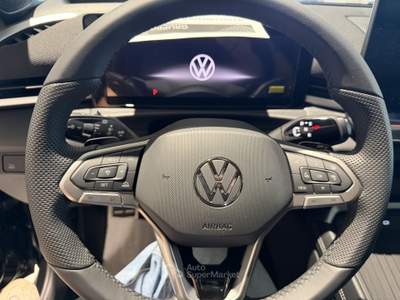 Volkswagen T-Roc 1.5 eTSI 110kW ACT R-Line DSG Nero usata Salerno