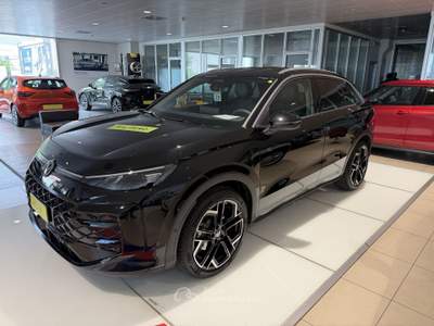Volkswagen T-Roc 1.5 eTSI 110kW ACT R-Line DSG Nero usata Salerno