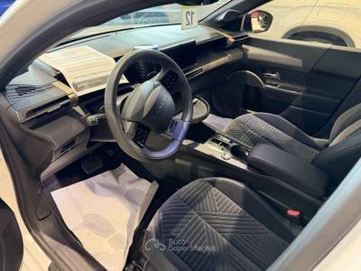 Lancia Ypsilon Ypsilon 1.2 mhev LX 110cv e-dct Bianco usata Salerno