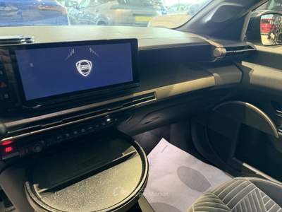 Lancia Ypsilon Ypsilon 1.2 mhev LX 110cv e-dct Bianco usata Salerno