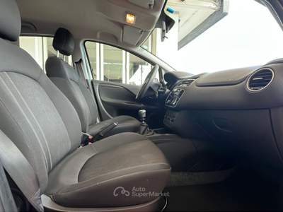Fiat Punto 1.2 Street 69cv Bianco usata Pordenone