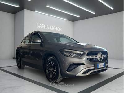 Mercedes-Benz GLA GLA 180 d Advanced Grigio usata Rende