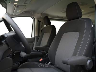 Volkswagen Caravelle 2.0 TDI 81kW Life passo lungo 8posti Bianco usata Feltre