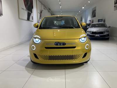Fiat 500 Hybrid Icon Giallo usata Fornovo di Taro