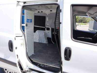Fiat Doblò Fiat DOBLO 1.6 JTDM 105 CV 3 POSTI SCAFFALI 13.850 + IVA Bianco usata Varna