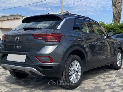 Volkswagen T-Roc Life 1.0 TSI 110 CV Nero usata Borgetto