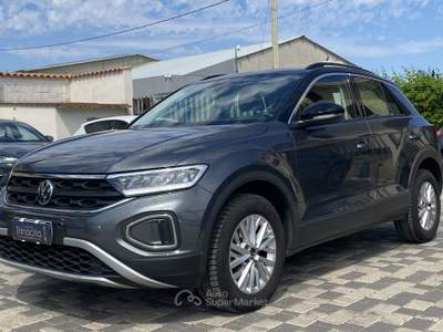 Volkswagen T-Roc Life 1.0 TSI 110 CV Nero usata Borgetto