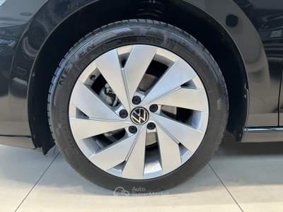 Volkswagen Golf 2.0 TDI 110KW Style DSG Nero usata Forlì