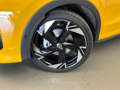 Volkswagen T-Roc 1.5 eTSI 110kW ACT R-Line DSG Giallo usata Cesena