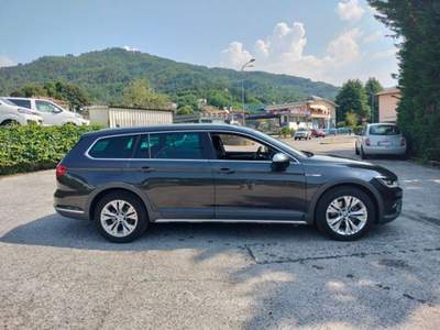 Volkswagen Passat 2.0 TDI SCR 140kW BMT DSG 4MOTION Grigio usata Bagni di Lucca