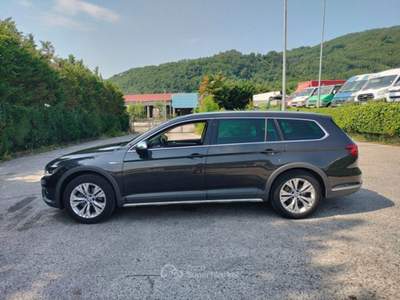 Volkswagen Passat 2.0 TDI SCR 140kW BMT DSG 4MOTION Grigio usata Bagni di Lucca