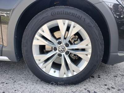 Volkswagen Passat 2.0 TDI SCR 140kW BMT DSG 4MOTION Grigio usata Bagni di Lucca