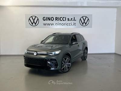 Volkswagen Tiguan 2.0 TDI 110KW SCR R-Line Plus DSG Verde usata Cesena