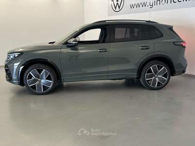 Volkswagen Tiguan 2.0 TDI 110KW SCR R-Line Plus DSG Verde usata Cesena