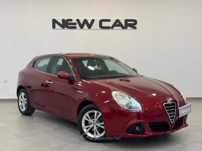 Alfa Romeo Giulietta Giulietta 1.6 jtdm(2) Distinctive Rosso usata Caresanablot
