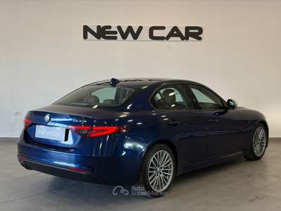 Alfa Romeo Giulia 2.2 Turbo AT8 150CV Super Blu/Azzurro usata Caresanablot