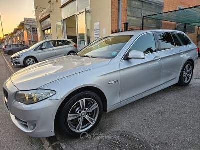 BMW Serie 5 520d 520d 184cv Touring Business*Aut*Navi*Pdc*Euro5* Argento usata Modena