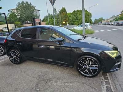 Seat Leon 2.0 TDI 184cv FR DSG*Pelle*Pdc*Kamera*Euro6* Nero usata Modena