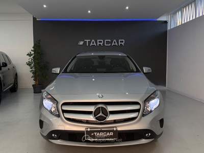 Mercedes-Benz GLA Automatic Business Argento usata Mesagne