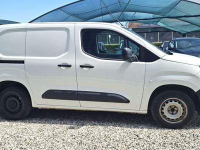 Peugeot Partner VAN L1 BlueHDI 100cv Premium - 3 posti Bianco usata Castiglione delle Stiviere