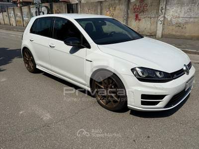 Volkswagen Golf VOLKSWAGEN Golf R 2.0 DSG 5p. Bianco usata Milano