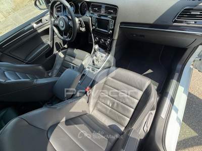 Volkswagen Golf VOLKSWAGEN Golf R 2.0 DSG 5p. Bianco usata Milano