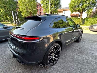 Porsche Macan Macan  2022 2.0 265cv pdk Tetto Cerchi 21 Sport Chrono Grigio usata Meda