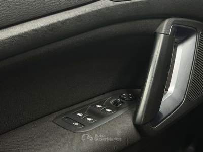 Peugeot 308 1.2 110 CV EURO 6 Uniprop ok neopatentati usata Sesto San Giovanni