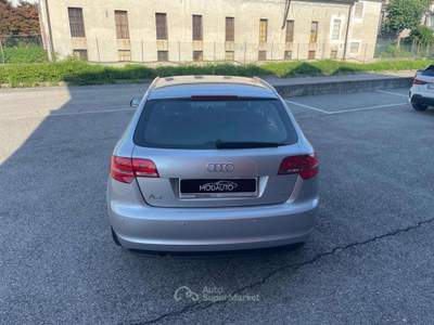 Audi A3 SPB 1.6TDI 105CV S tronic Ambition OK NEOPATENTATI Argento usata Rosà