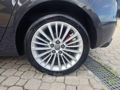 Opel Astra 1.6 cdti Business Premium 136cv auto Grigio usata Roma